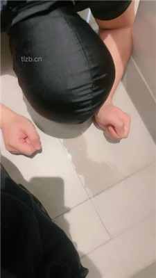 图片[14]_【柔儿公主】短靴踩踏/舔脏鞋底/赏赐圣水_绳艺库视频下载