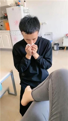 图片[3]_【嘉文】长靴踩踏/闻舔白袜/家务奴_绳艺库视频下载