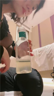 图片[7]_【柔儿公主】高跟黑丝踩踏/喂口水/赏赐圣水_绳艺库视频下载