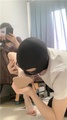 图片[4]_【成都DS】跪舔长靴原味脚_绳艺库视频下载