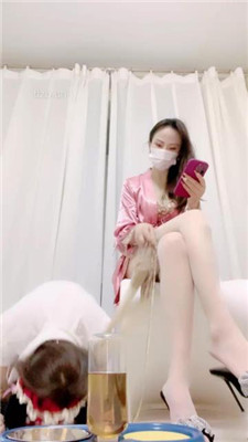 【茹雪】母畜-圈养犬化-玫瑰口球塞嘴/吃丝袜/舔圣水_绳艺库视频下载