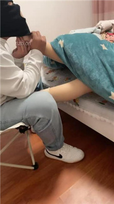 【曼曼老师】下贱家奴-裸足恋足舔_绳艺库视频下载