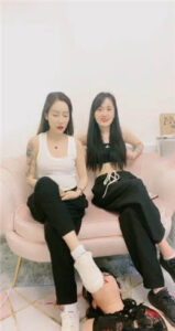 沐夏大大母狗给老子清理鞋底_绳艺库视频下载