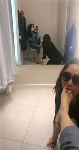 图片[1]-歌迪丝 服装店骑母狗 继续踩踏-绳艺资源网