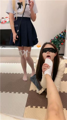 【橙宝】双母畜-奴下奴-轮流舔脚/sp扭艺术/转胯/提档_绳艺库视频下载