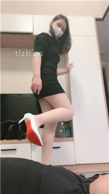 图片[4]-素人星探】白袜脚碾压踩地毯狗-绳艺资源网