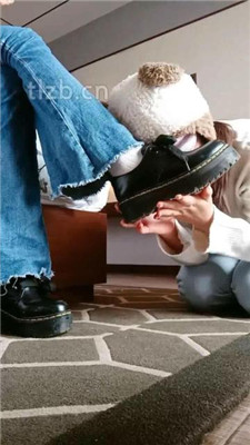 图片[8]-爱可呀】双S-伺候超模学姐-胯下羞辱/舔脚清理鞋底-绳艺资源网