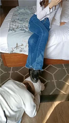 图片[7]-爱可呀】双S-伺候超模学姐-胯下羞辱/舔脚清理鞋底-绳艺资源网