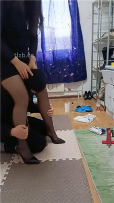 图片[5]-平凡】圈养家奴-黑丝高跟恋足舔-绳艺资源网