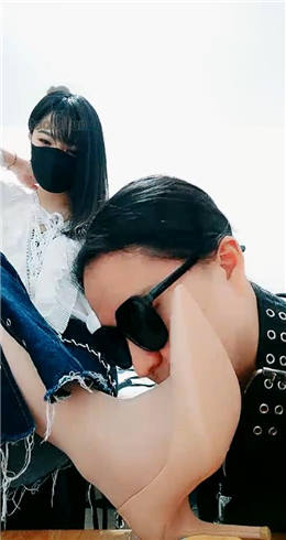 图片[1]-凌夏 无尽羞辱 无限贬低闺蜜母狗-绳艺资源网