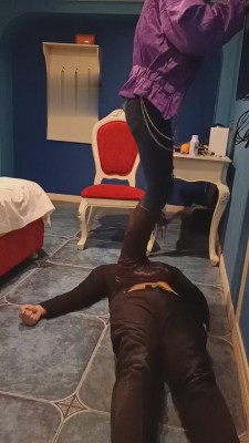 开发素人】极致美女和闺蜜情趣酒店暴打男神-绳艺资源网