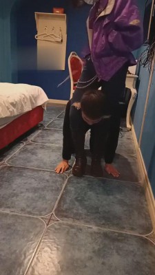 开发素人】极致美女和闺蜜情趣酒店暴打男神-绳艺资源网