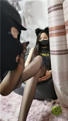 图片[9]-皮皮】漂亮女郎-性感大长腿踩脚垫-绳艺资源网