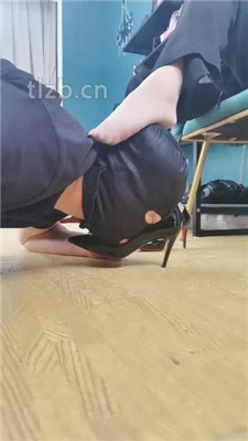 图片[7]-魔鬼天使】高跟碾压狗爪/强制闻鞋/磕头求饶/骑马爬-绳艺资源网