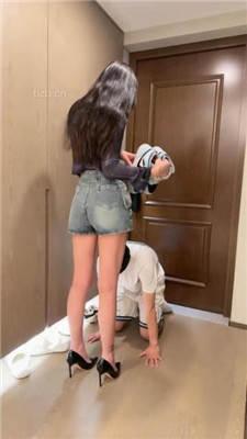 【糯糯】清理工上门清理脏鞋子/高帮踩踏_绳艺库视频下载