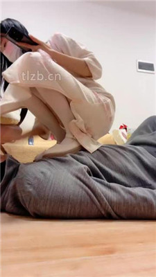 图片[4]-奶味小仙女】洛丽塔S-皮鞋白袜踩虐哥哥-脚底喂食-绳艺资源网