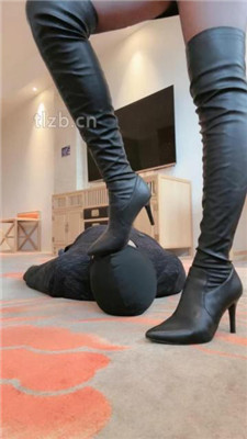 【安主】长靴御姐S-胯下辱/碾压狗头/舔脏鞋/喂拉丝口水/脚插嘴_绳艺库视频下载