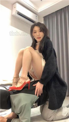 【小麦】掐乳揪耳朵/袜子塞嘴/脚喂蛋糕/脚插嘴/内裤诱惑/喂圣水_绳艺库视频下载