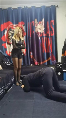 图片[15]-丝温】狂抽耳光/鞭打/黑丝脚踩踏-绳艺资源网