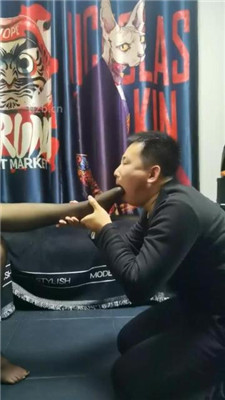 图片[14]-丝温】狂抽耳光/鞭打/黑丝脚踩踏-绳艺资源网