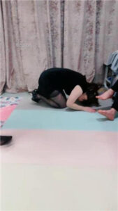 【北京嘟嘟】双S-带素人闺蜜做S虐下贱母畜_绳艺库视频下载