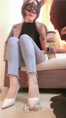 【高傲】极限深喉插吐_绳艺库视频下载