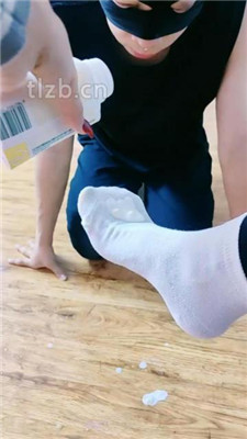 图片[10]-护短】跪舔原味白袜脚/舔酸奶-HD绳艺资源网