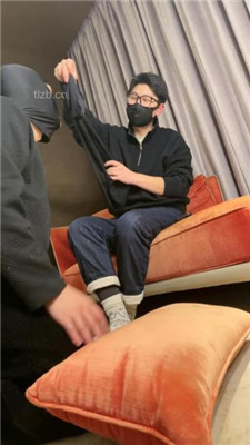 图片[19]-菜小心】带代驾小哥回酒店-黑丝美腿艺术-最后情侣主-HD绳艺资源网