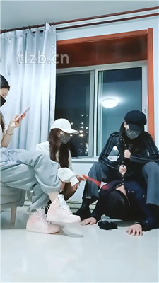 图片[3]-文文文】3S素人虐打-踩踏/舔脏鞋底/头压垃圾桶四视角版】-HD绳艺资源网