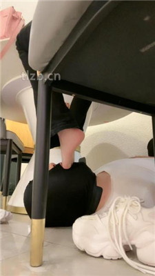 图片[6]-亚兮】桌底狂舔脏鞋臭袜/坐脸窒息-HD绳艺资源网