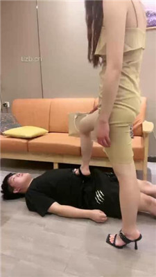 图片[4]-乔伊】高跟凉鞋碾压踩/虐乳/抽耳光/坐脸窒息/喝圣水-HD绳艺资源网