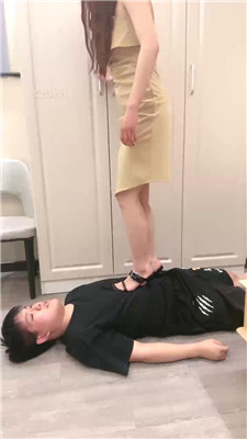 图片[18]-乔伊】高跟凉鞋碾压踩/虐乳/抽耳光/坐脸窒息/喝圣水-HD绳艺资源网