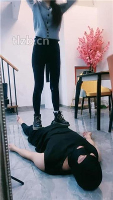 图片[8]-护短】短靴高跟-全体重踩踏-HD绳艺资源网