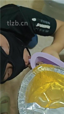 图片[15]-猫爷】恶毒继母S-黑丝脚踩虐/脚耳光/插嘴/舔内裤-HD绳艺资源网