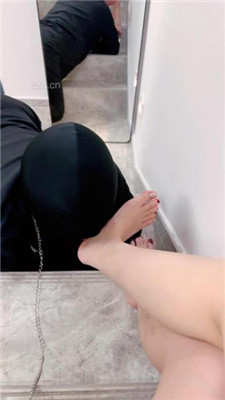 图片[2]-小软】圣诞女郎-美腿诱惑恋足舔-HD绳艺资源网