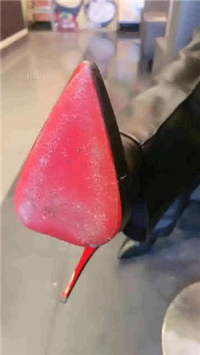 图片[4]-歌迪丝】户外餐厅-喝圣水/吃脏鞋底-HD绳艺资源网