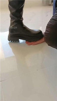 图片[17]-小殿下】重刑-挥鞭惩罚不听话的狗/踩狗爪-HD绳艺资源网