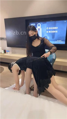 图片[4]-柒柒学姐】鞋尖插嘴/sp重度/狂舔臭脚/转胯-HD绳艺资源网