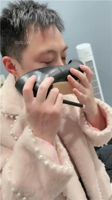 【杭州cc】踩踏喂食/跪舔网袜高跟_绳艺库视频下载