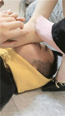 图片[4]-木子大大】3S美容院调奴-骑脖/舔脏鞋臭脚/踢踹三视角版】-HD绳艺资源网