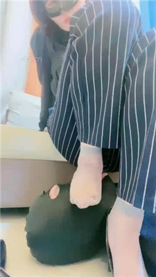 图片[4]-高傲】臭脚极限插嘴/赏赐圣水-HD绳艺资源网