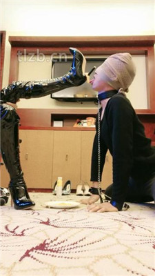 图片[5]-诗恩】口球塞嘴/长靴高跟踩踏喂食/喂口水/赏圣水完整版】-HD绳艺资源网