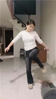 图片[13]-馨主】手铐捆绑/滴蜡/喂漱口水/人体座椅双视角版】-HD绳艺资源网