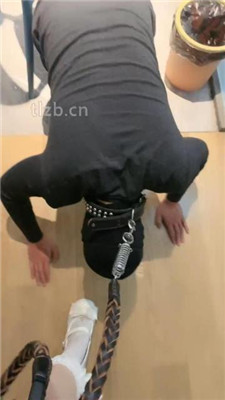 图片[2]-栗子】狗链遛狗-皮鞋白丝跪舔/耳光口水-HD绳艺资源网