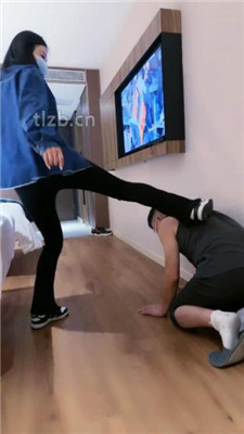 图片[2]-沐夏夜】女神S超艺术踢踹虐打前任-HD绳艺资源网