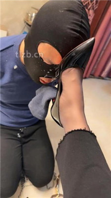 图片[15]-辣姐】高跟踩狗头/耳光狂抽/狗脸嘴吐奶/赏赐圣水-HD绳艺资源网