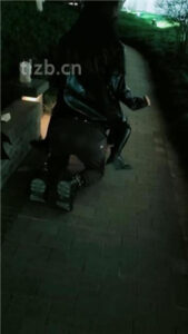 【幽魅】户外刺激调_绳艺库视频下载