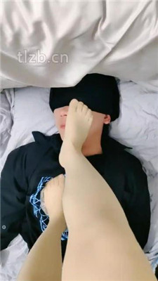 图片[3]-夜巴黎】肉丝脚捂脸踩踏/圣水淋浴-HD绳艺资源网