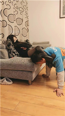 【诗琪】回家重度虐打踢踹【双视角版】_绳艺库视频下载