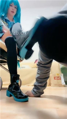 图片[2]-奶味小仙女】二次元cos女神-跪舔长靴/骑马虐乳/跳踩/舔臭脚